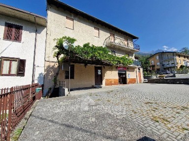 Quadrilocale via Morano 1, Centro, Ardenno