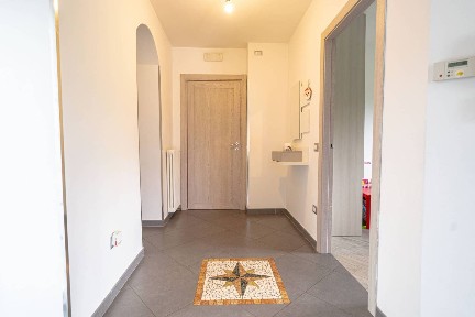 Poggiridenti, Via Nobili, 26