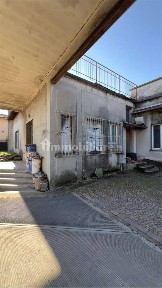 Laboratorio in Vendita