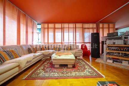 Appartamento viale Italia, 24, Centro, Tirano