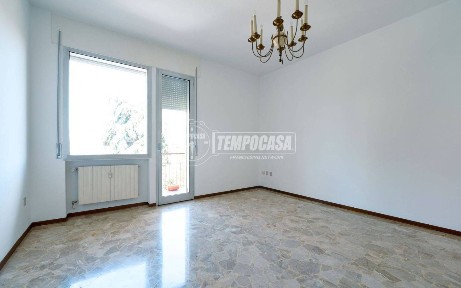 Trilocale via Angelo Massarotti, Cristo Re, Cremona