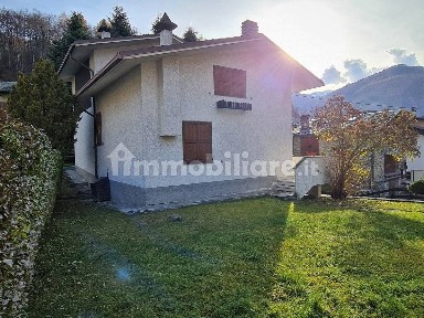 Appartamento via Bernina 15, Centro, Caspoggio
