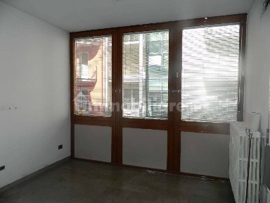 Trilocale via Caimi 35, Centro, Sondrio