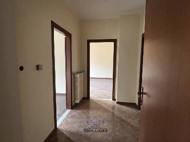 Cercino, Via Valeriana, 1