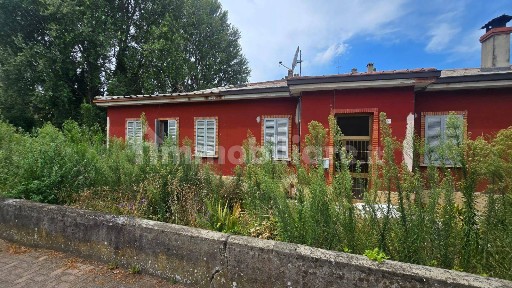 Trilocale via Vittorio Veneto 24, Centro, Pizzighettone