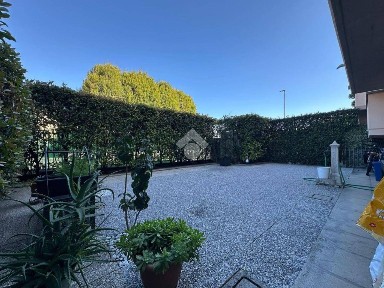 Trilocale via Gioacchino Rossini 40, Rivolta d'Adda