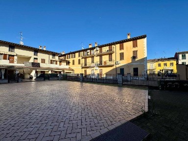Castelleone, Via bressanoro, 13