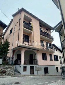 Gordona, Via Roma