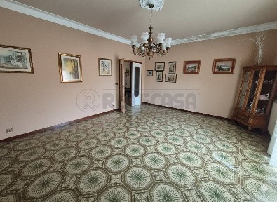 Trilocale via Bergamo, Centro, Castelverde