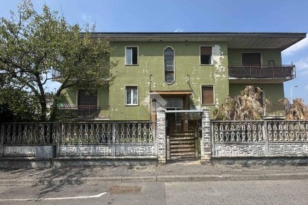 Appartamento via Aldo Moro 21, Chieve