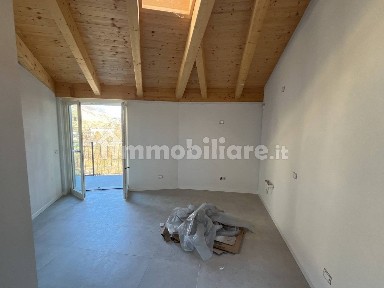 Sondrio, Contrada Maioni, 16
