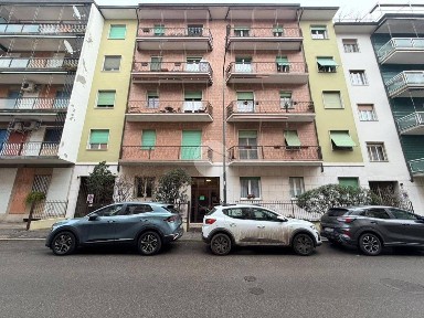 Cremona, Via Dante, Via degli Orti Romani, 35