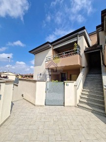 Trilocale via Castelverde 7/e, Sesto ed Uniti