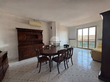 Trilocale vicolo ariazzolo 1, Pianengo