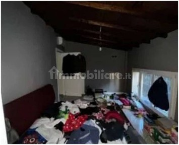 Castelverde, Via Bergamo 62-, 64