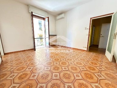 Bilocale via Bacchetta, Semicentro, Crema