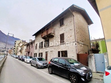 Sondrio, Lungomallero Luigi Cadorna, 60