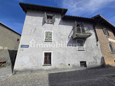 Appartamento da ristrutturare, primo piano, Centro, Bormio
