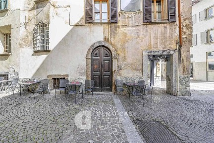 Appartamento via San Bartolomeo 2, Centro, Chiavenna