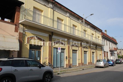 Appartamento via Carlo Pisacane 13, Centro, Pizzighettone