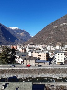 Appartamento via Enrico Besta 3, Centro, Tirano