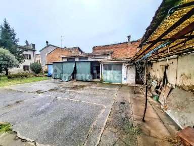 Robecco d'Oglio, Via Sguazzi, N. 11/13