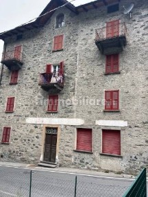 Lanzada, Via Vetto