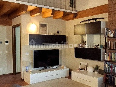 Trilocale via Alcide De Gasperi 9, Centro, Corte de' Frati