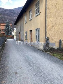 Cosio Valtellino, Via Don Luigi Guanella