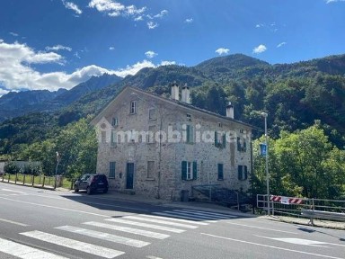 Trilocale buono stato, piano rialzato, Centro, Chiavenna