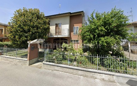 Pizzighettone, Via Toscana, 9/11