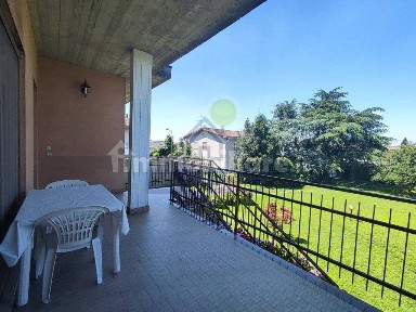 Bilocale via lonati 9, Centro, Sospiro