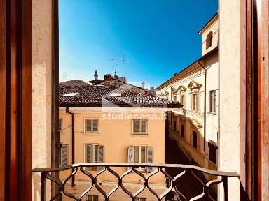 Appartamento buono stato, secondo piano, Centro Storico, Crema