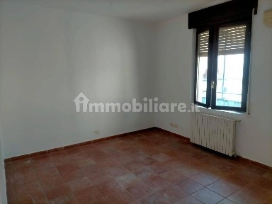 Trilocale via Milano 3, Sant'Ambrogio, Cremona