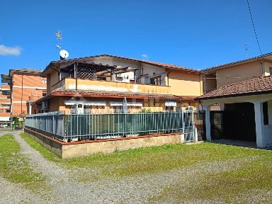 Appartamento ottimo stato, primo piano, Centro, Castelleone