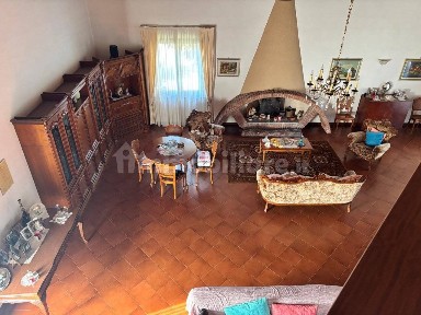 Quadrilocale via Giacomo Amendola 8, Centro, Stagno Lombardo