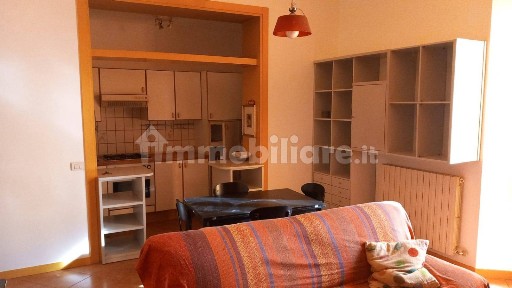 Bilocale via Palatina, Centro, Cremona