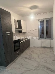 Trilocale largo Ostiano, 30, Persichello, Persico Dosimo