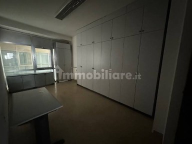 Bilocale piazza Roma 6, Centro, Cremona