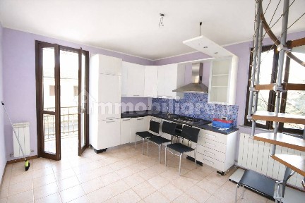 Bilocale viale Rimembranze 8, Centro, Pandino