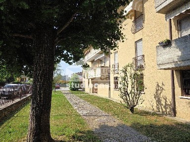 Trilocale buono stato, primo piano, Centro, Castelverde