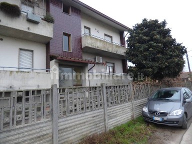 Trilocale via Brescia 203, Boschetto, Cremona