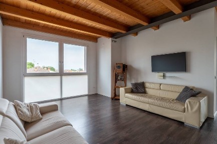 Attico via dell'Esperanto, Villafranca di Verona