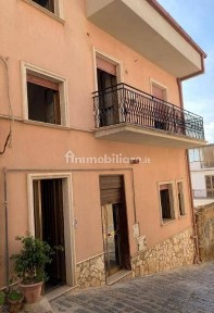 Villa all'asta vicolo Riggio, Cianciana