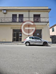 Attività commerciale in Affitto