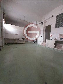 Attività commerciale in Affitto