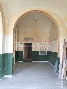 Locale commerciale in Affitto