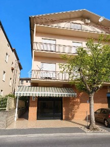 Locale commerciale in Affitto
