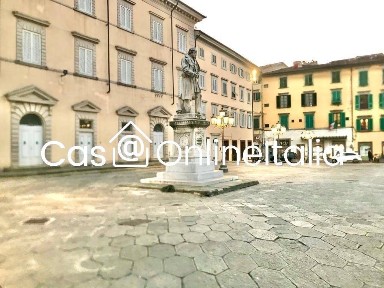 Locale commerciale in Vendita