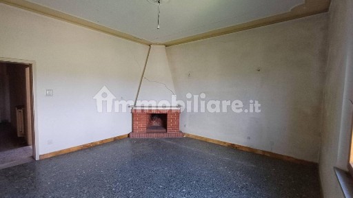 Siena, Cavour - Mentana, Via Caduti di Vicobello, 10